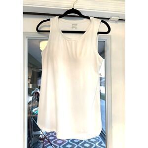 32 Degrees Cool Loose Fitting Tank with Built-in Bra Size Medium White New